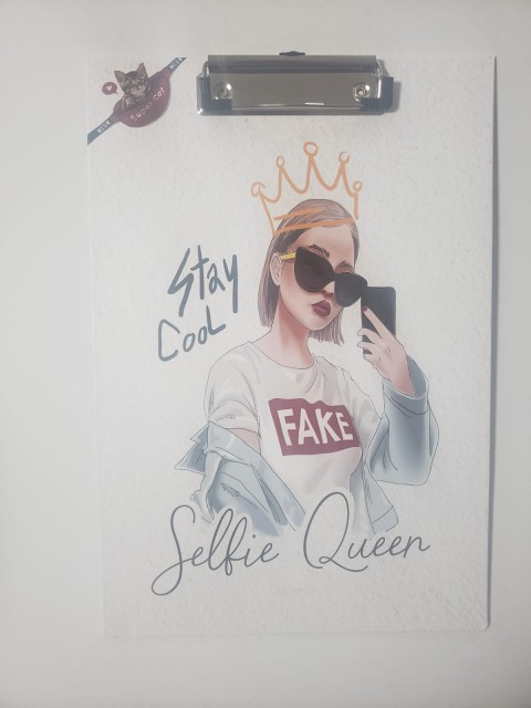 Vuki Selfie Queen Kapaksız Sekreter Dosyası